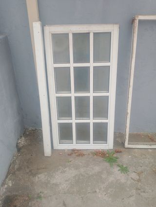 Ventana aluminio blanco 12 paneles