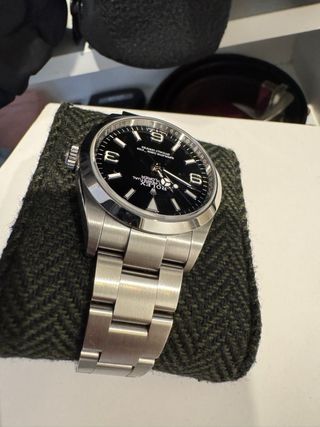 Rolex Explorer 124270 (36mm) - 2022 full set 