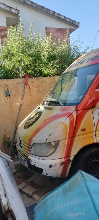 Mercedes-Benz Sprinter 2000