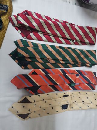8 Corbatas de seda | Colores varios
