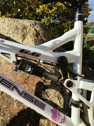 Bicicleta Enduro Intense 6 - doble suspensión
