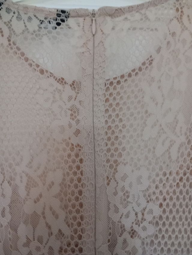 Vestido plisado de vestir en rosa nuge