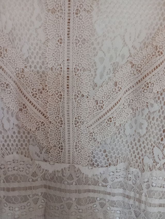 Vestido plisado de vestir en rosa nuge