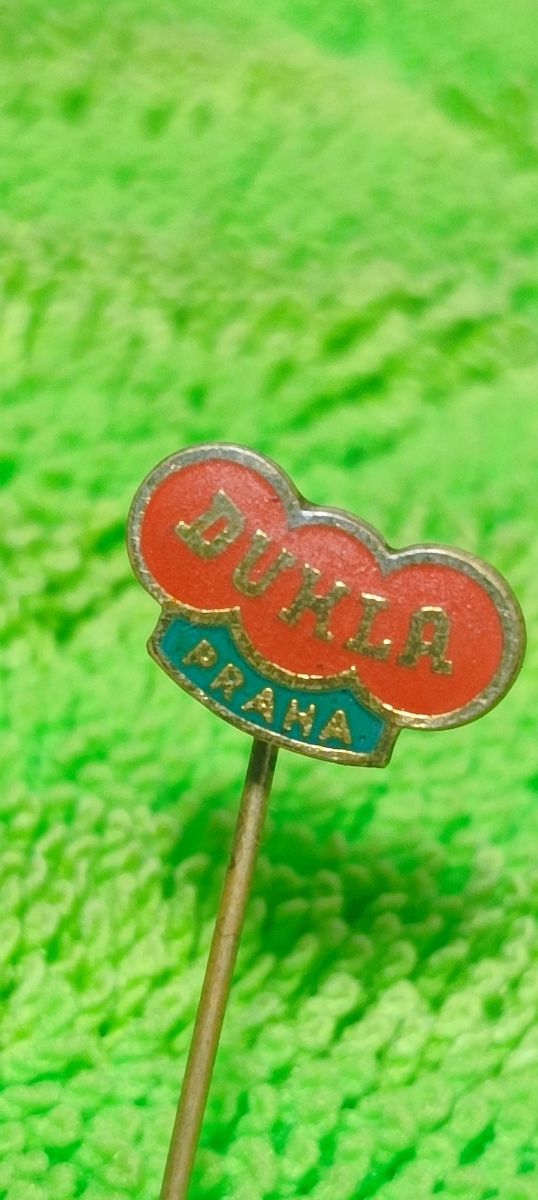 Pin Dukla Praga - Alfiler Vintage