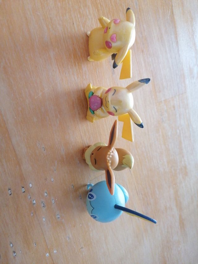 8 Figuras Pokémon