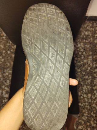 Chanclas piel marrón
