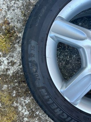 4 Llantas Ford Focus 16" con neumáticos