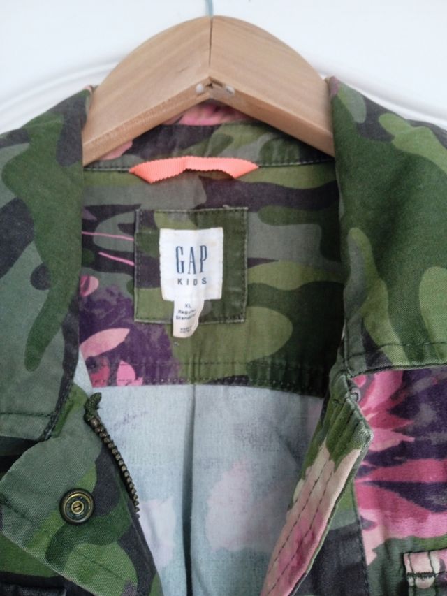 Chaqueta GAP camuflaje floral