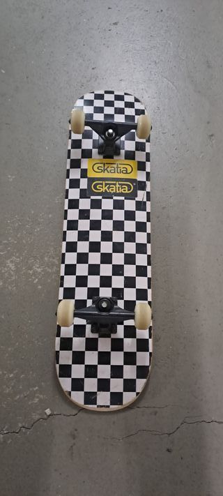 Kit Skate: Patín, casco, protecciones
