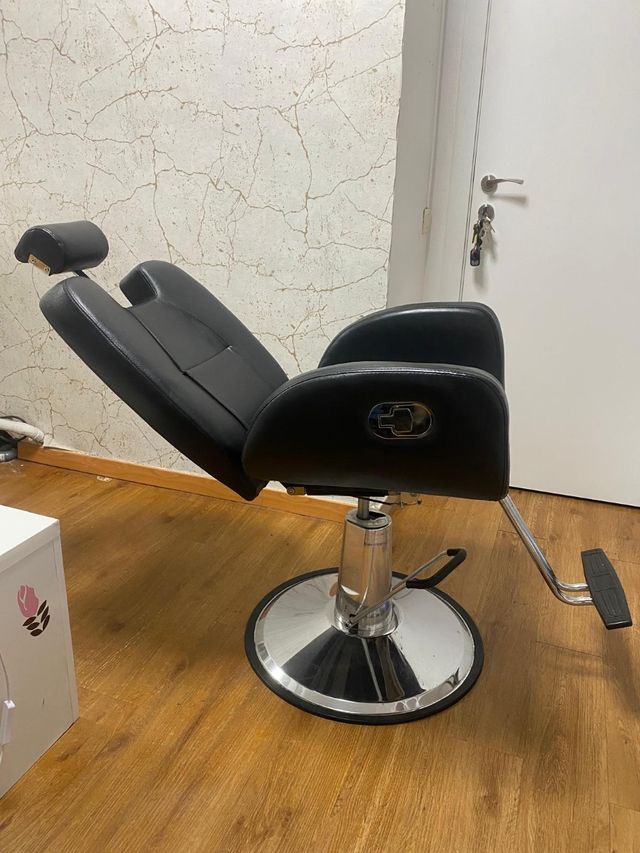 Silla peluquería negra