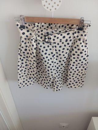 Bermudas Zara lunares blanco y negro