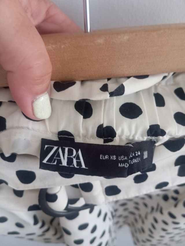 Bermudas Zara lunares blanco y negro