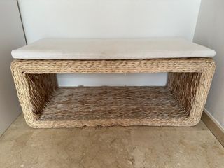 set di sedute in vimini con cuscino