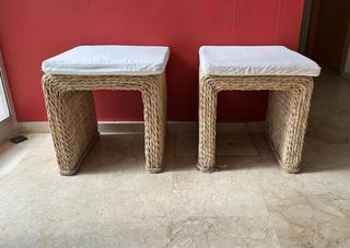 set di sedute in vimini con cuscino