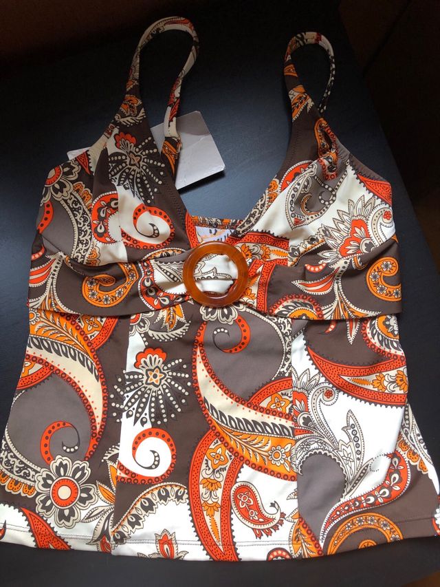 Tankini marrón y naranja