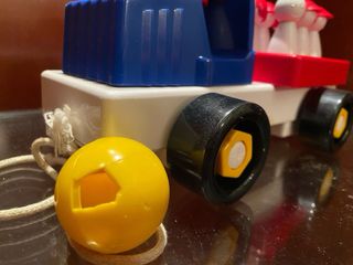 Camión de juguete vintage