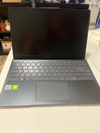 Portátil MSI Model 14 - Gris