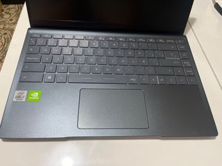 Portátil MSI Model 14 - Gris