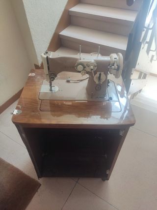Máquina coser Singer antigua