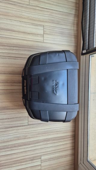 Baúl moto Givi Trekker TRK52N