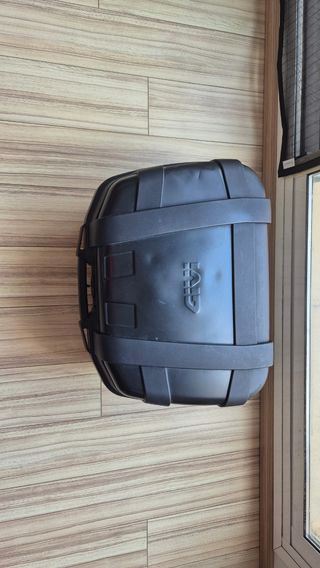 Baúl moto Givi Trekker TRK52N