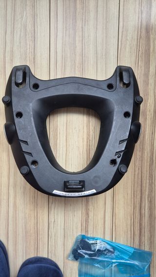 Baúl moto Givi Trekker TRK52N