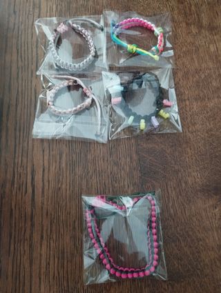Llévate un pedacito de arte en tu muñeca