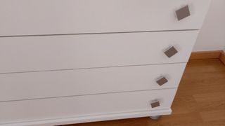 Cómoda bebé blanca - 5 cajones + puerta