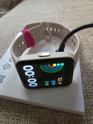 Reloj Xiaomi. Rayadura en cristal.