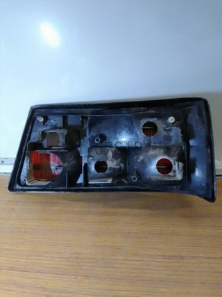 Piloto trasero izquierdo Ford Orion II (AF