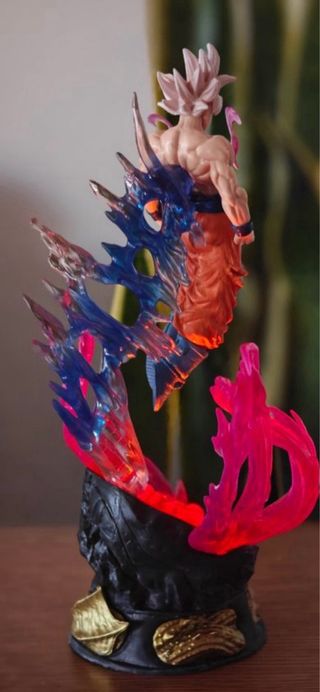 Figura Goku Ultra Instinto