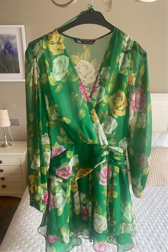 Vestido Zara flores verde