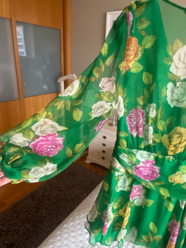 Vestido Zara flores verde