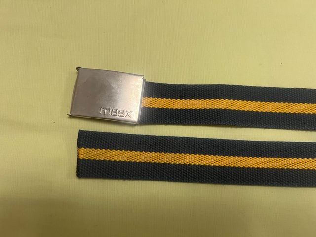 3 Cinturones Pull&Bear - Negro/Amarillo