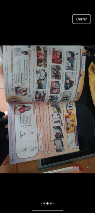 Libro de inglés de segundo de primaria.