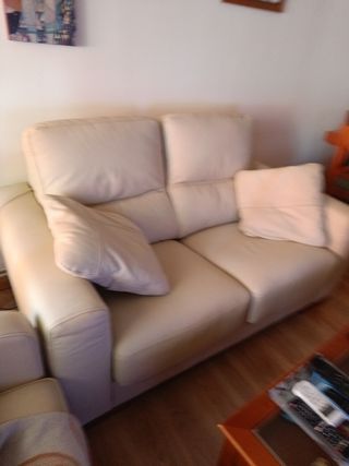 Sofá 2 plazas piel beige