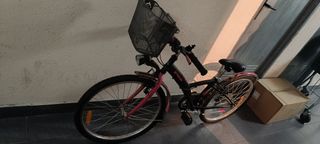 Bicicleta niña 24" negra rosa
