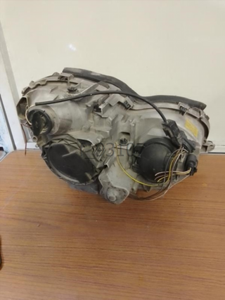 Faro izquierdo Mercedes Benz Clase C (W203
