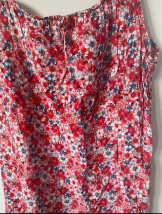 Vestido floral rojo verano