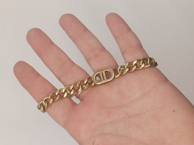 Collar dorado cadena