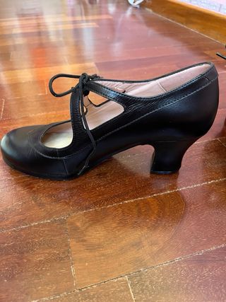 Zapatos baile Begoña Cervera negros
