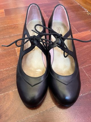 Zapatos baile Begoña Cervera negros