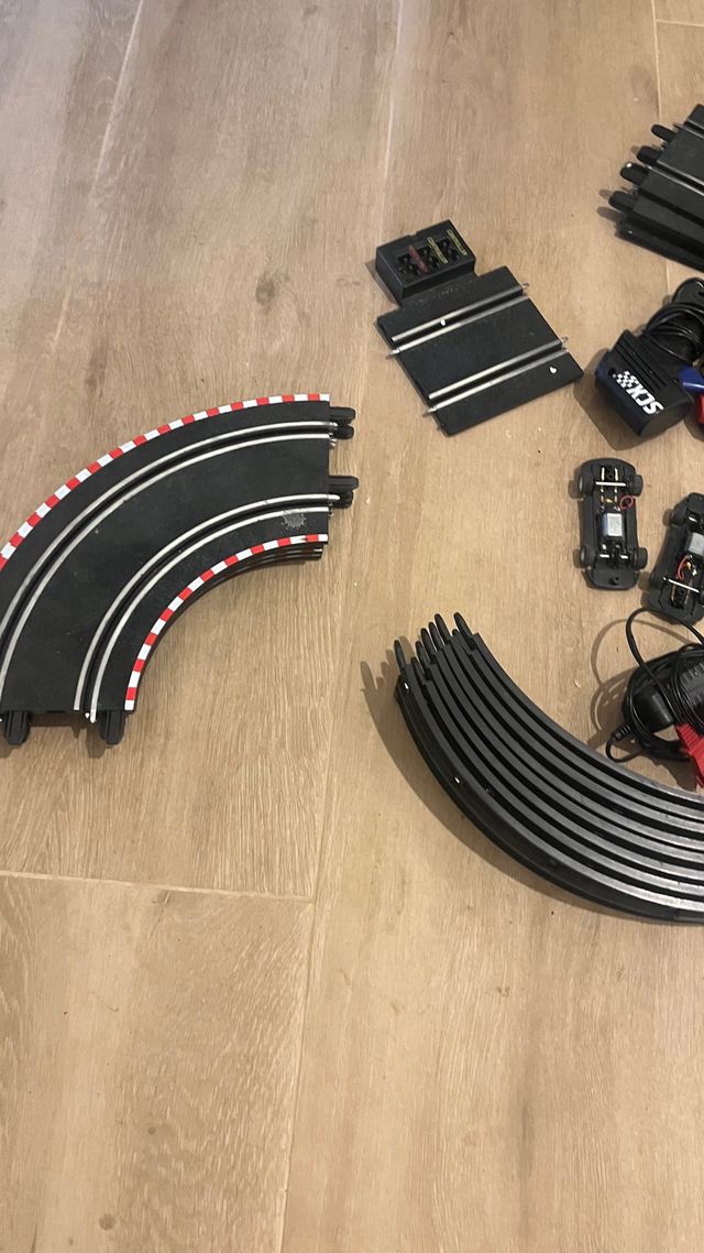 Scalextric: Coche y circuito