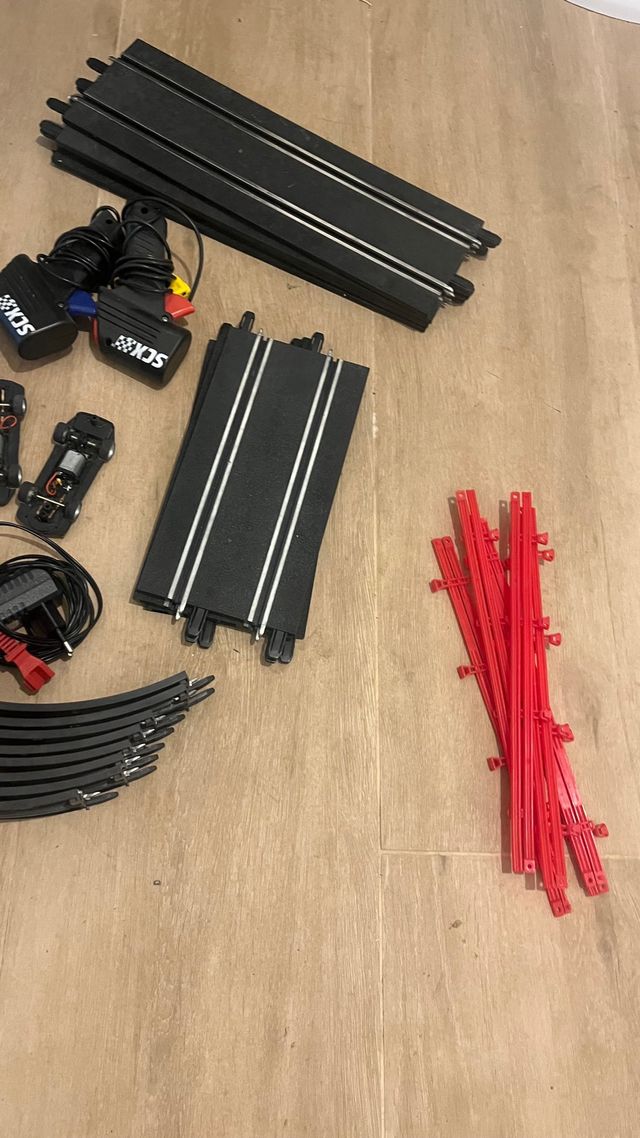 Scalextric: Coche y circuito