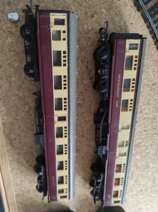 Tren HO locomotora + 4 vagones