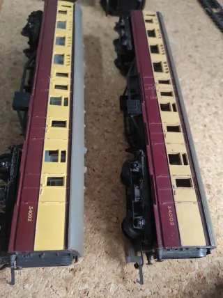 Tren HO locomotora + 4 vagones