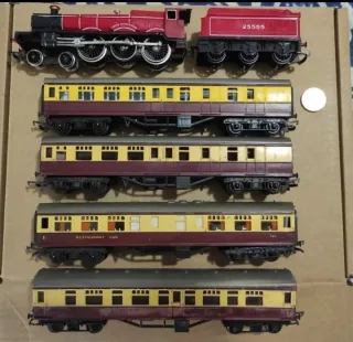 Tren HO locomotora + 4 vagones