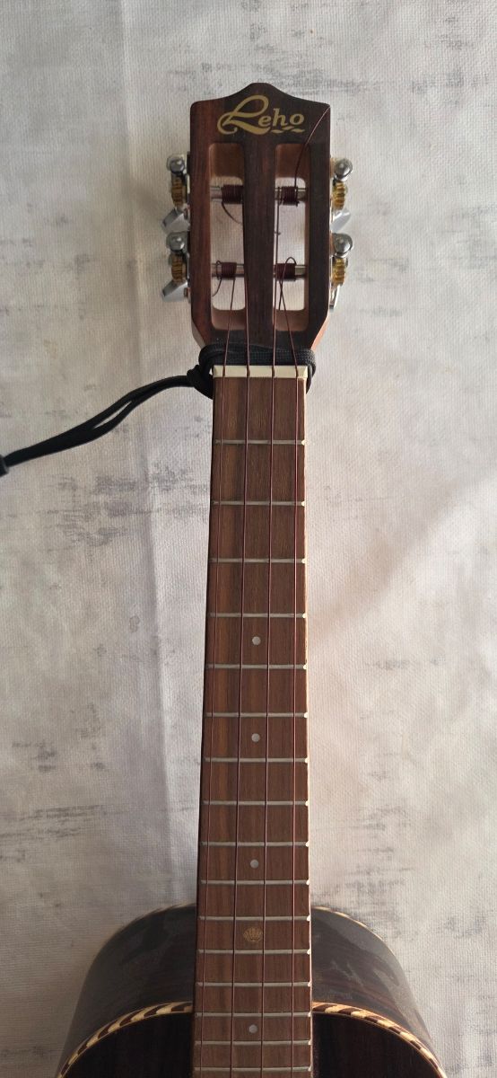 Ukelele Leho LHUT-ALEB