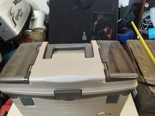 Caja pesca robusta