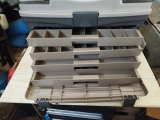 Caja pesca robusta